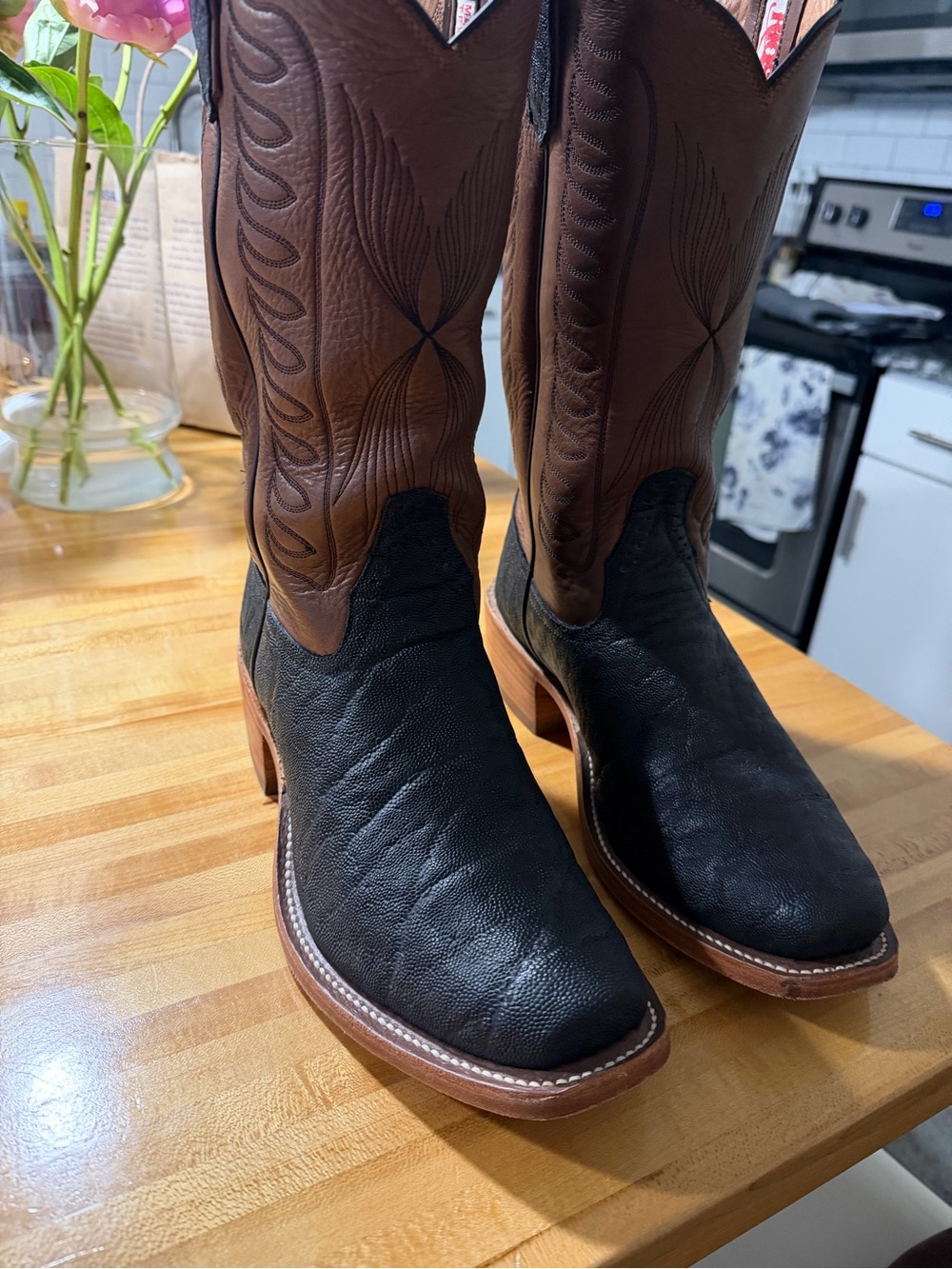 Elephant Rios of Mercedes Brown Shaft Black Foot Men’s Cowboy Boots